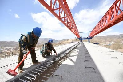 西宁启动“建功‘十四五’ 奋进新征程”主题劳动技能竞赛 激发建设工程新动能