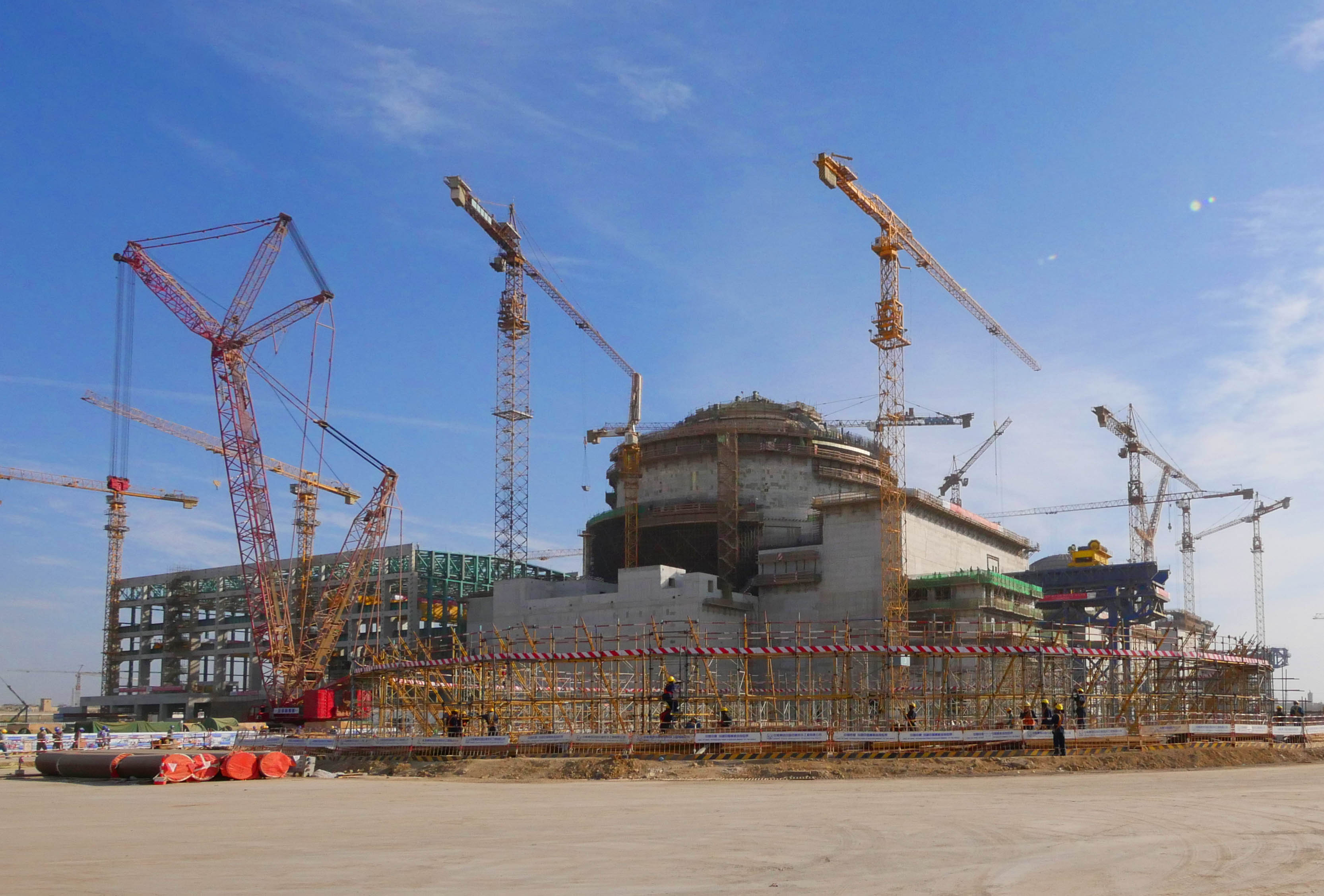 “一带一路”筑明珠 汗洒“华龙”写春秋——记陕建安装集团卡拉奇核电站项目建设者实干担当的一线群英谱