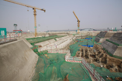 北京大兴国际机场卫星航站楼全面复工，助力京津冀一体化发展